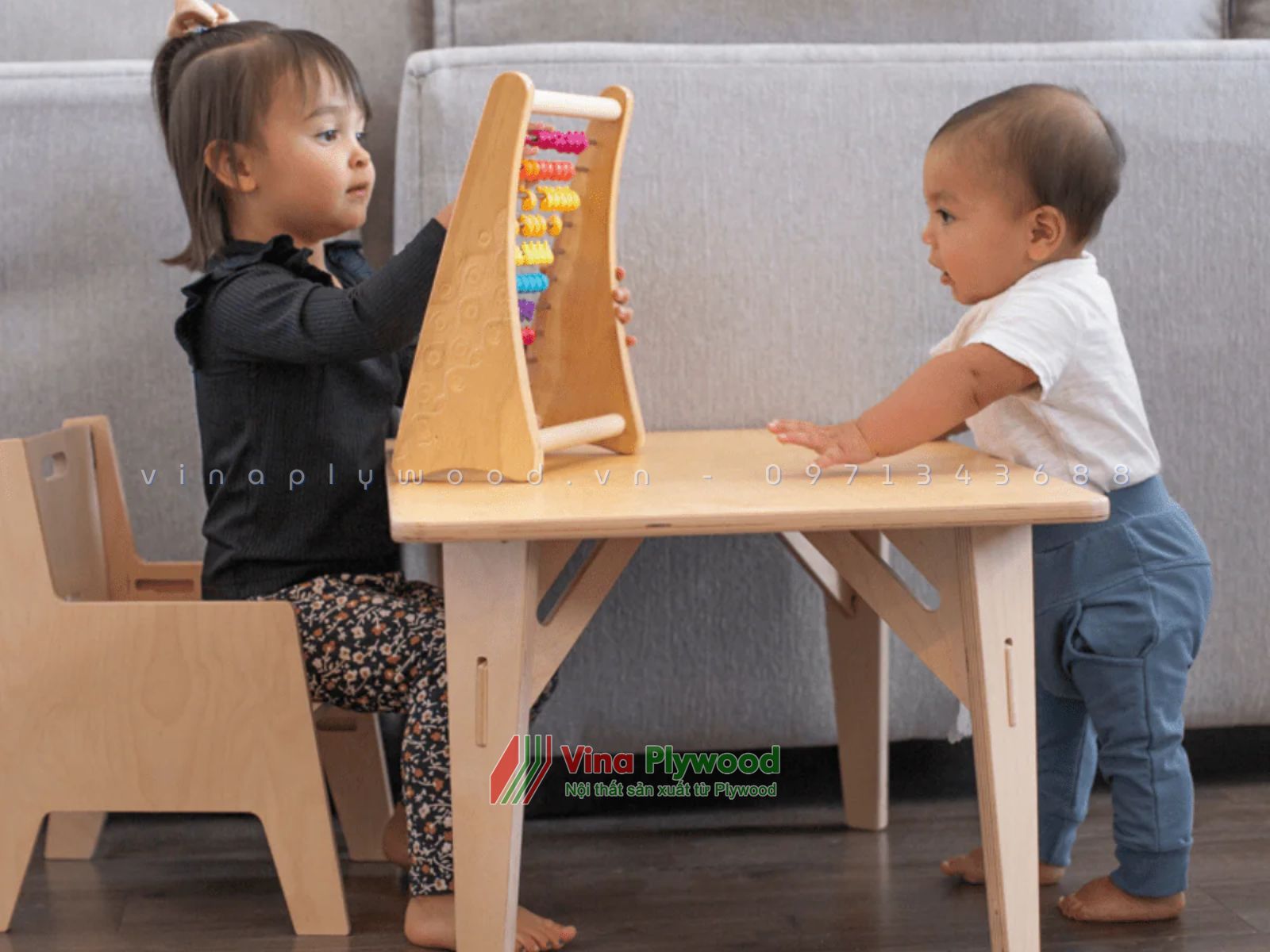 bộ bàn ghế ăn dặm trẻ em