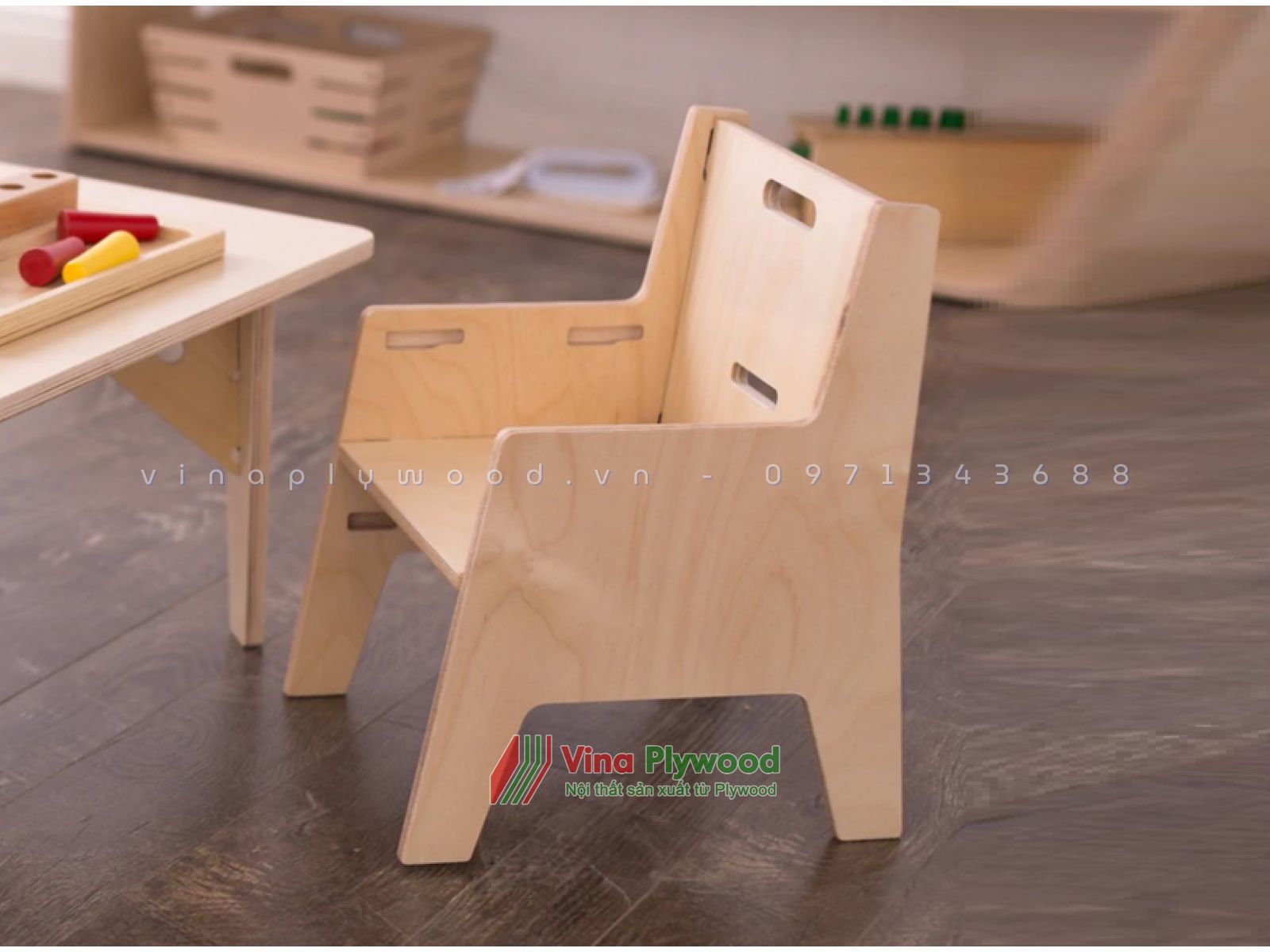 bộ bàn ghế ăn dặm trẻ em